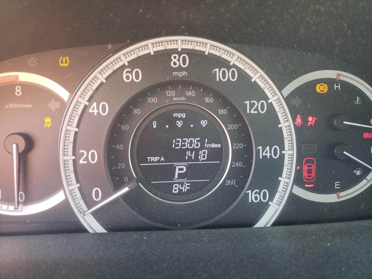 Photo 8 from auction – 2014 HONDA ACCORD LX with VIN 1HGCR2F33EA285408