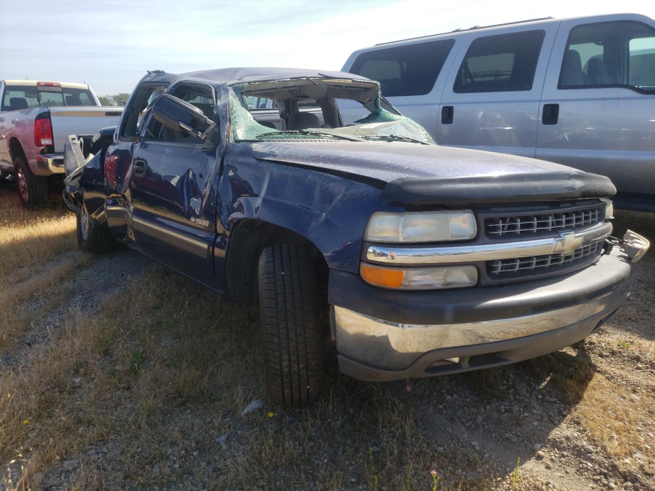 CHEVROLET SILVERADO 2000 with VIN 2GCEC19V1Y1390978 - Photo from auction