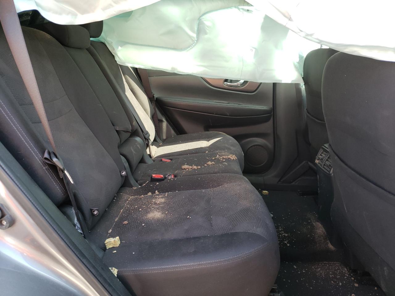 Photo 6 from auction – 2016 NISSAN ROGUE S with VIN KNMAT2MV8GP693673