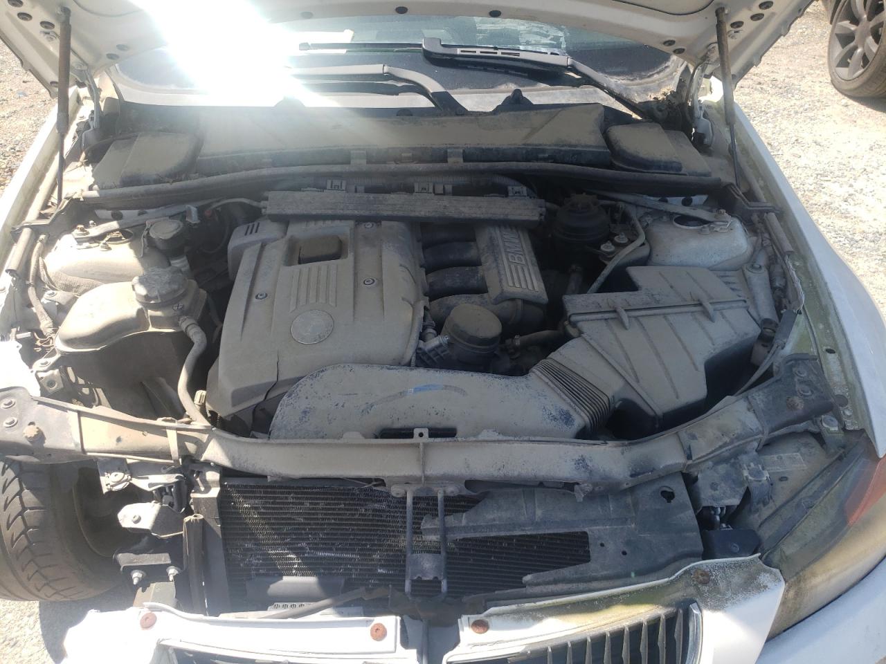 Photo 7 from auction – 2006 BMW 325 I with VIN WBAVB13576KX37509