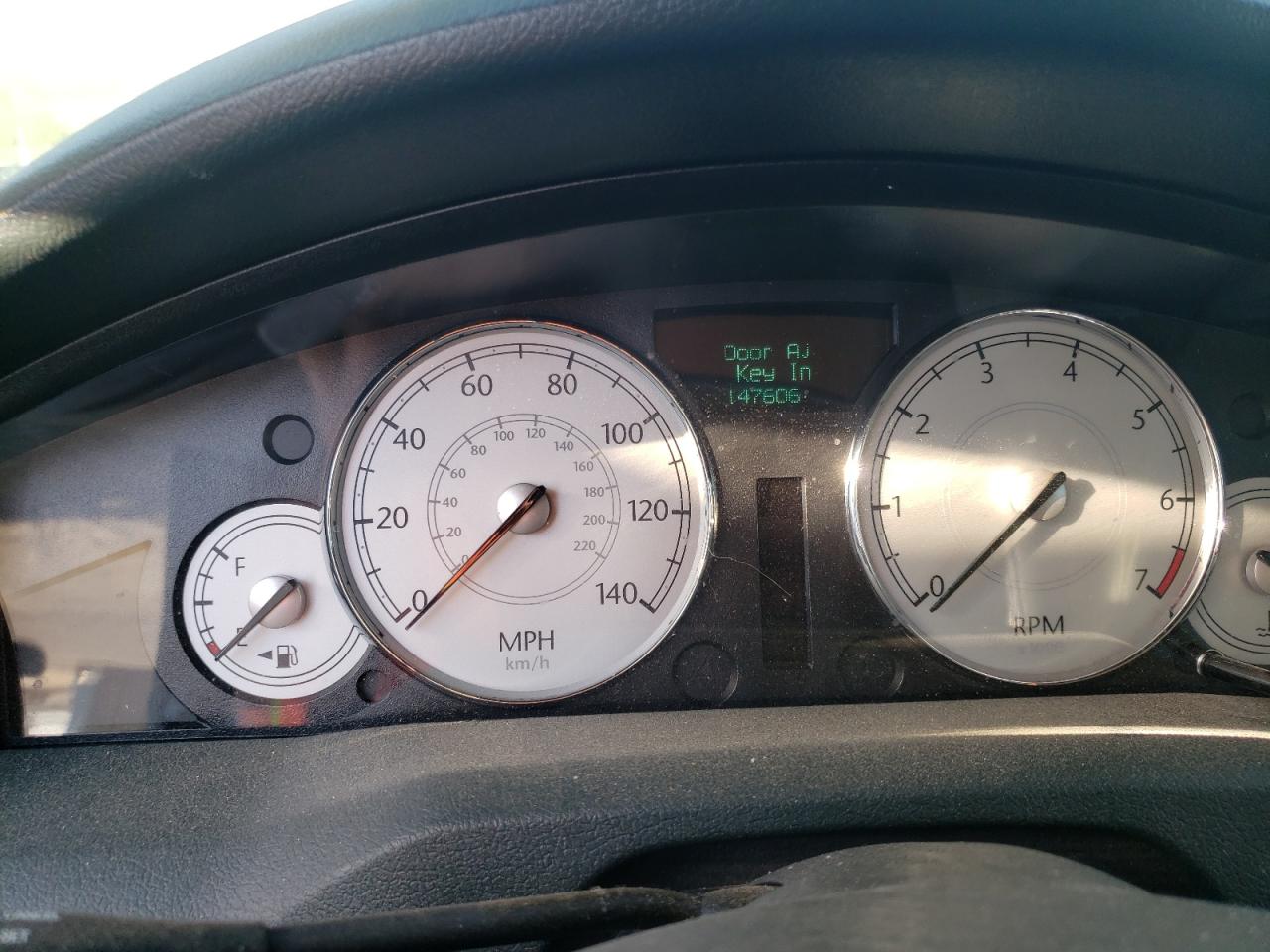 Photo 8 from auction – 2005 CHRYSLER 300 TOURIN with VIN 2C3JA53G65H539902
