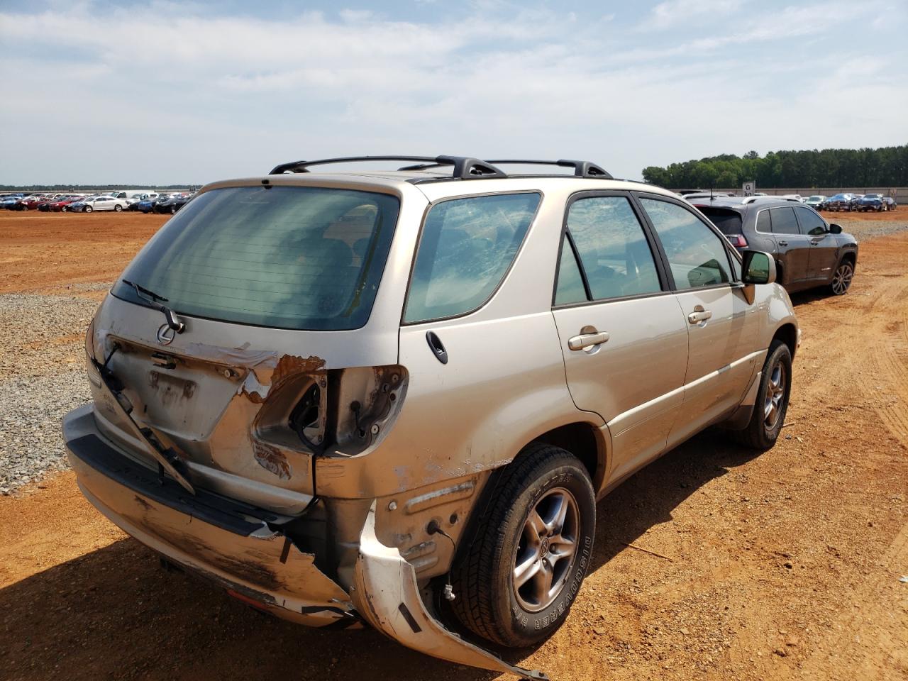 Photo 4 from auction – 2002 LEXUS RX 300 with VIN JTJGF10U820147155