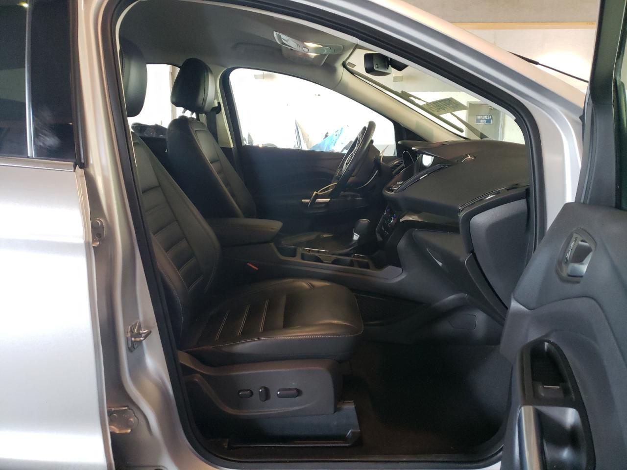 Photo 5 from auction – 2017 FORD ESCAPE TIT with VIN 1FMCU9JD1HUA31524