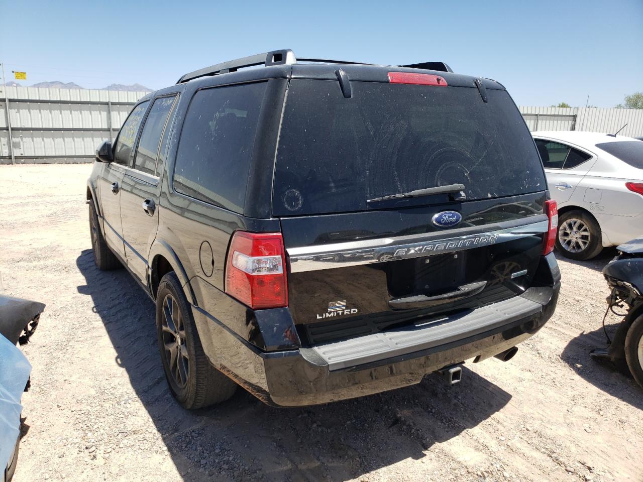 Photo 3 from auction – 2017 FORD EXPEDITION with VIN 1FMJU1KT5HEA51798