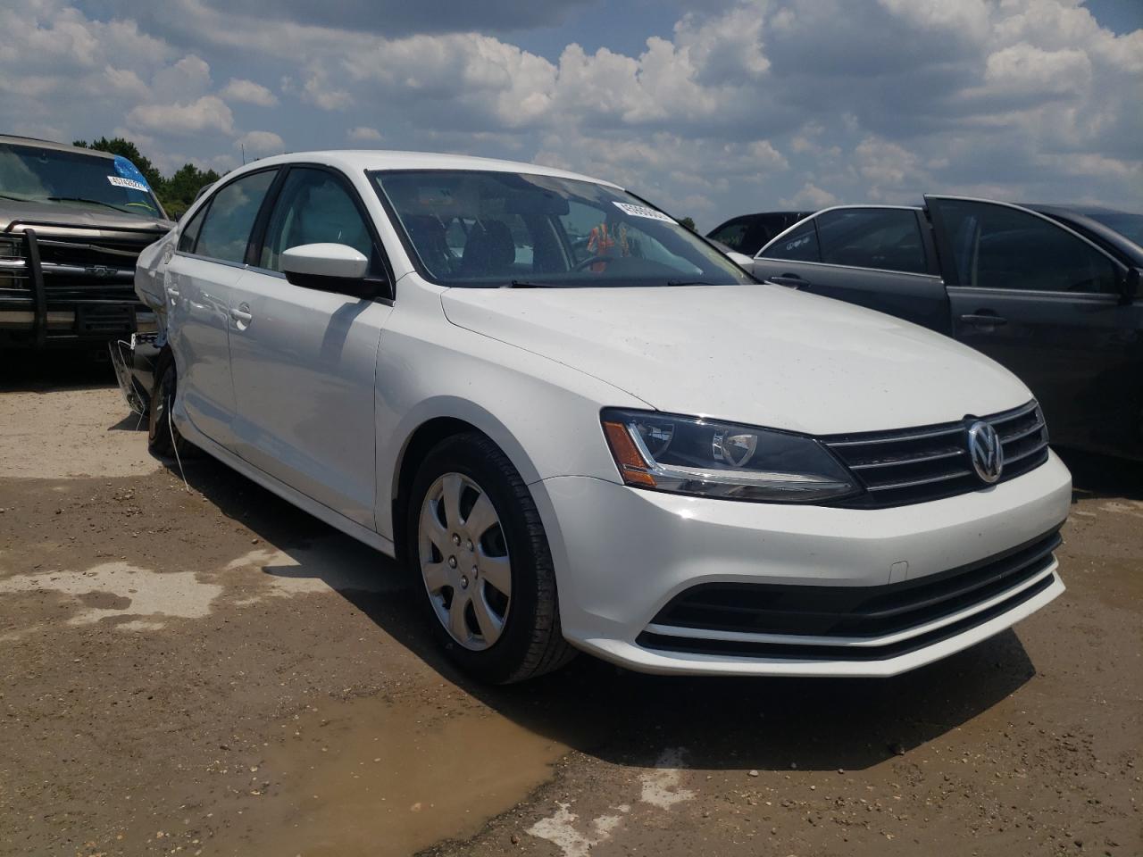 VOLKSWAGEN JETTA S 2017 with VIN 3VW2B7AJ3HM324049 - Photo from auction
