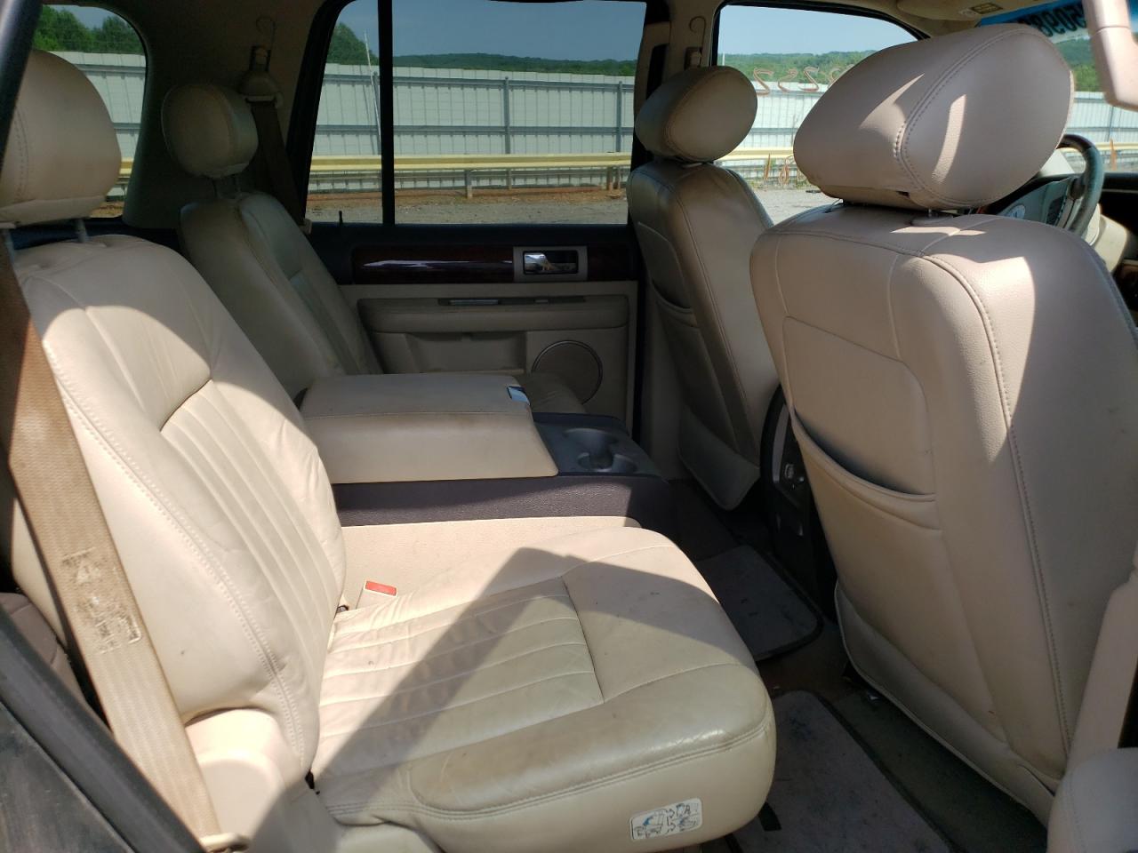 Photo 6 from auction – 2003 LINCOLN NAVIGATOR with VIN 5LMFU28R23LJ02148