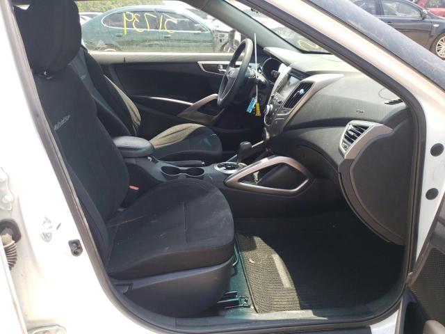 Photo 5 from auction – 2016 HYUNDAI VELOSTER with VIN KMHTC6AD5GU262961