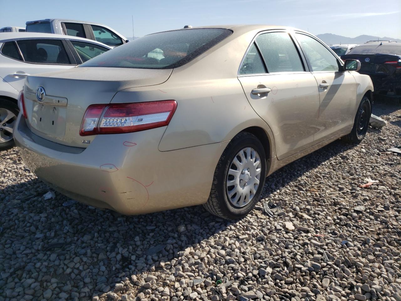 Photo 4 from auction – 2011 TOYOTA CAMRY BASE with VIN 4T1BF3EKXBU618999