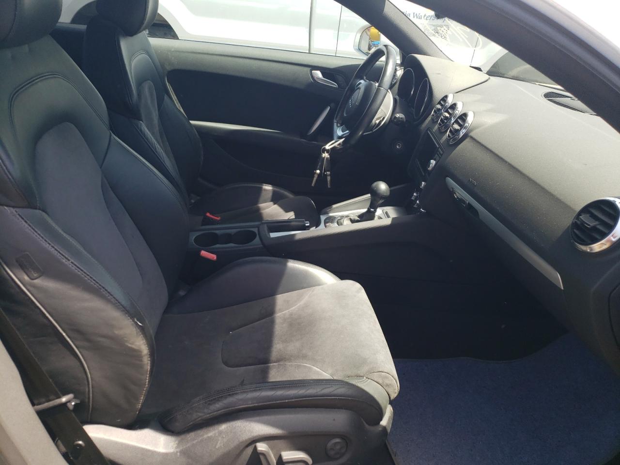 Photo 5 from auction – 2008 AUDI TT 2.0T with VIN TRUAF38JX81046867