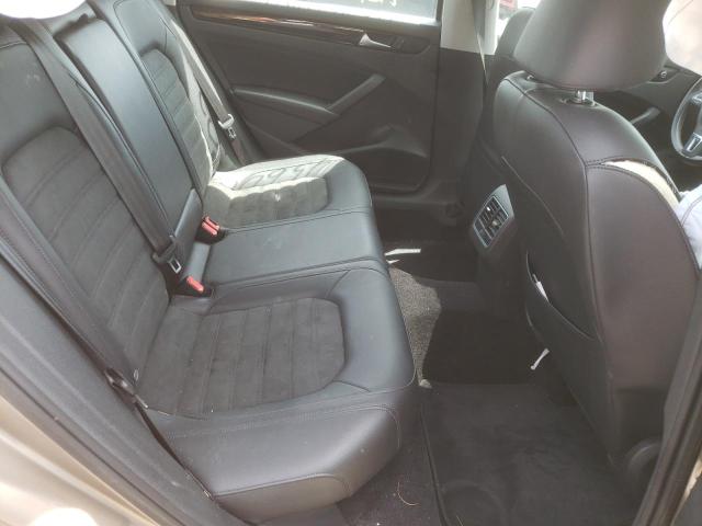 Photo 6 from auction – 2015 VOLKSWAGEN PASSAT SEL with VIN 1VWCT7A38FC050011