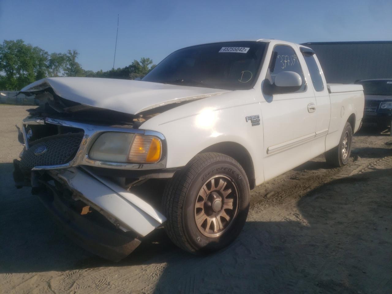 Photo 2 from auction – 2001 FORD F150 with VIN 1FTRX17W61NB58785
