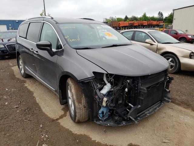 CHRYSLER PACIFICA T 2017 with VIN 2C4RC1EG9HR752551 - Photo from auction