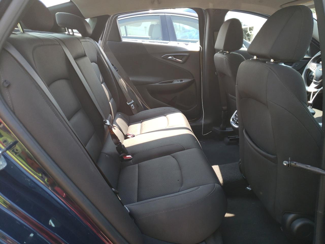Photo 6 from auction – 2020 CHEVROLET MALIBU LT with VIN 1G1ZD5ST8LF098446