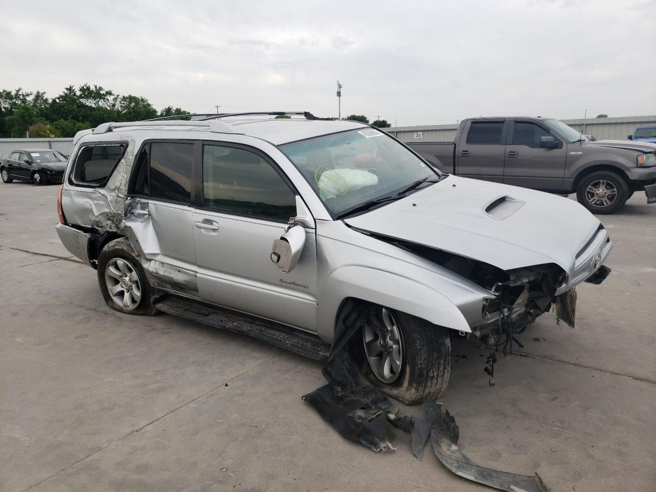 Photo 9 from auction – 2004 TOYOTA 4RUNNER SR with VIN JTEZU14R340042268
