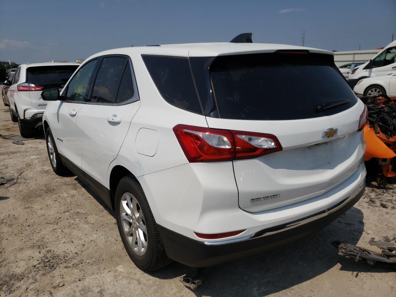 Photo 3 from auction – 2018 CHEVROLET EQUINOX LT with VIN 2GNAXJEV4J6200339