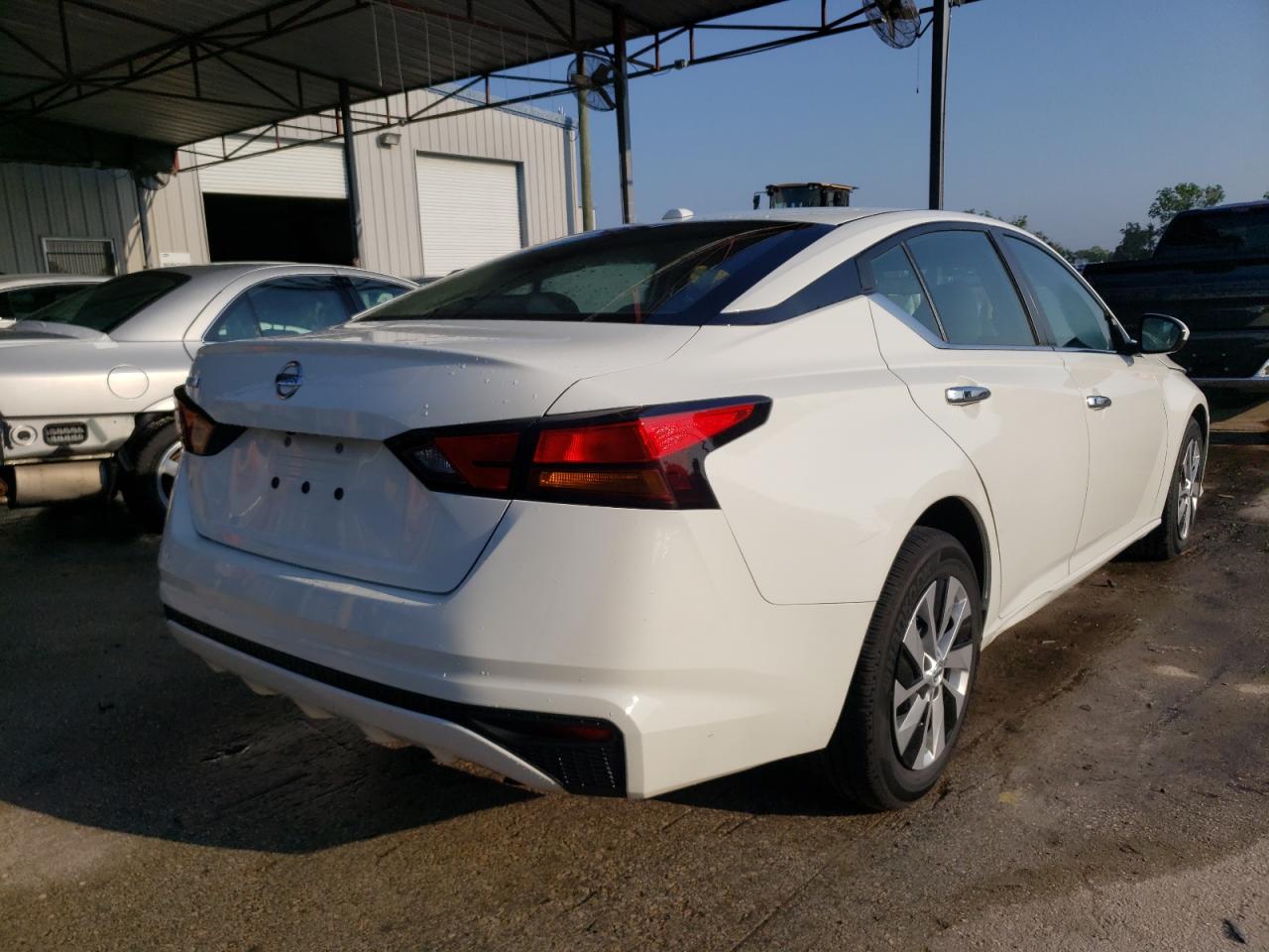 Photo 4 from auction – 2020 NISSAN ALTIMA S with VIN 1N4BL4BV7LC243104