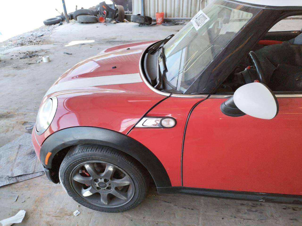 Photo 9 from auction – 2010 MINI COOPER S with VIN WMWMF7C50ATZ73313