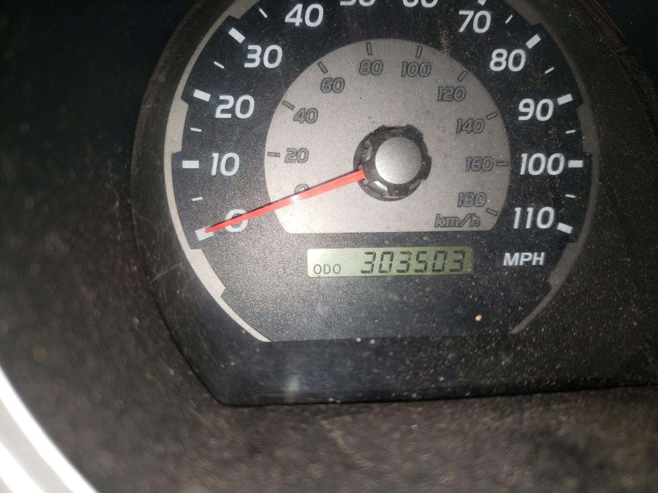Photo 8 from auction – 2003 TOYOTA 4RUNNER SR with VIN JTEBU14R430001342