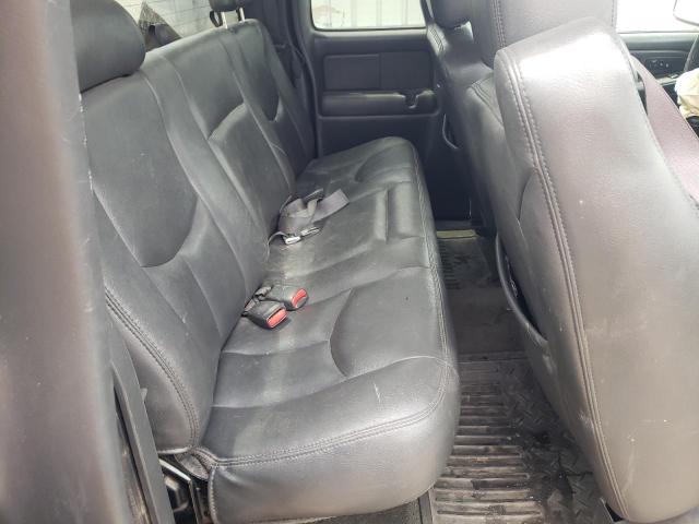 Photo 6 from auction – 2004 CHEVROLET SILVERADO with VIN 2GCEK19T841101445