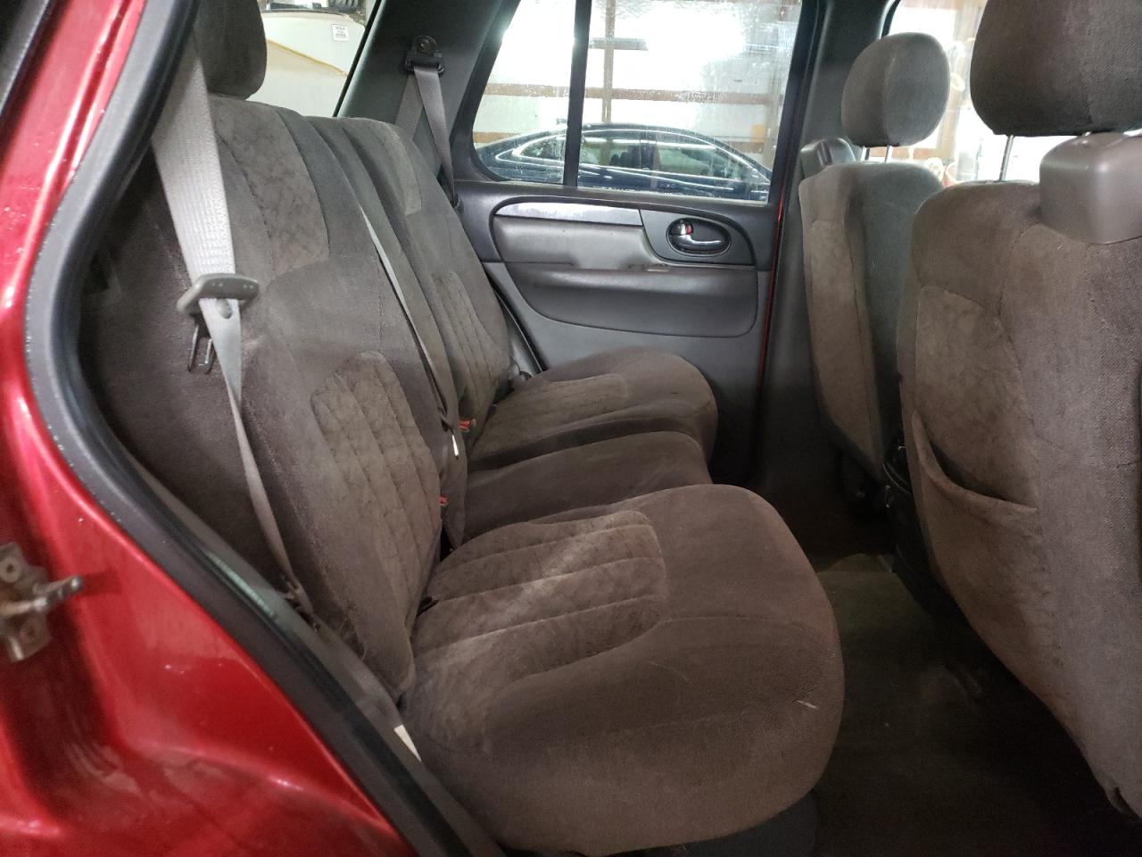 Photo 6 from auction – 2004 GMC ENVOY with VIN 1GKDT13S642378849