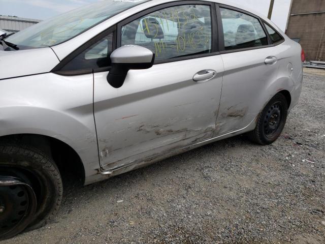 Photo 9 from auction – 2011 FORD FIESTA SE with VIN 3FADP4BJ6BM124659