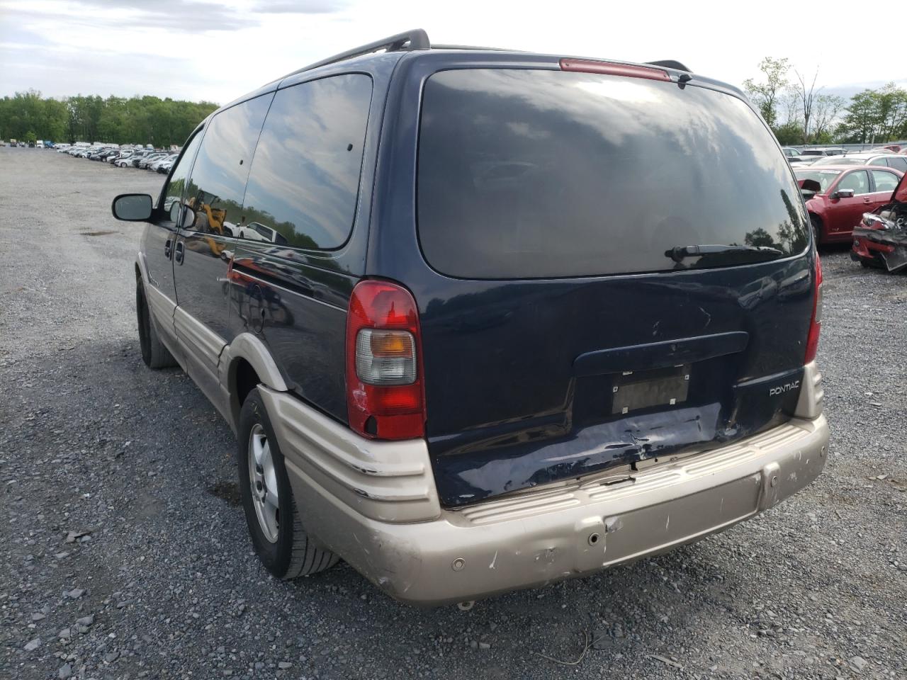 Photo 3 from auction – 2002 PONTIAC MONTANA with VIN 1GMDX03E22D271928