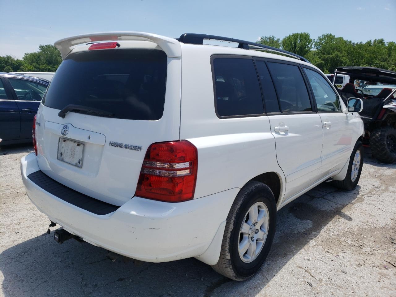 Photo 4 from auction – 2003 TOYOTA HIGHLANDER with VIN JTEGD21A030070250