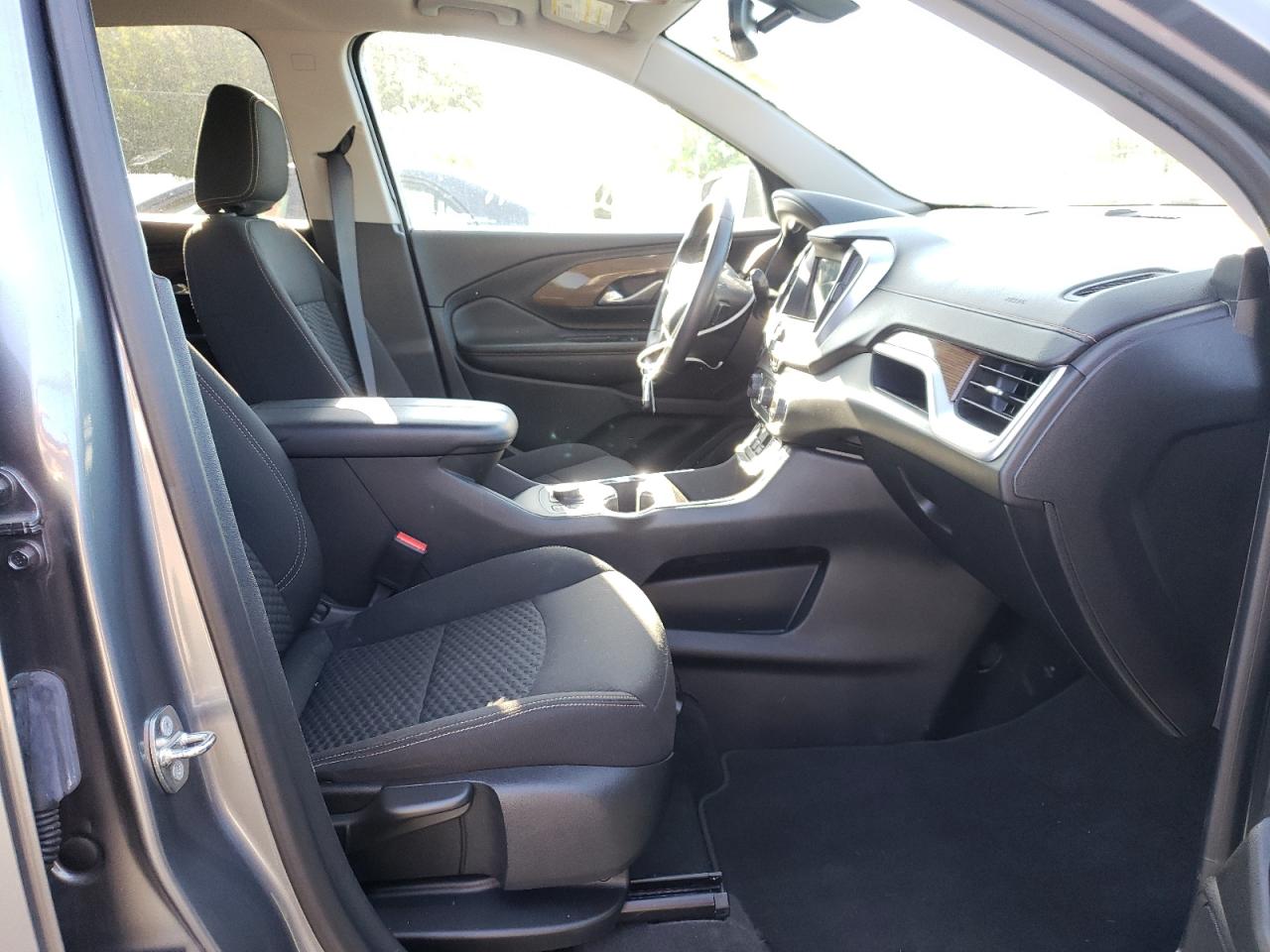 Photo 5 from auction – 2018 GMC TERRAIN SL with VIN 3GKALTEV5JL389017