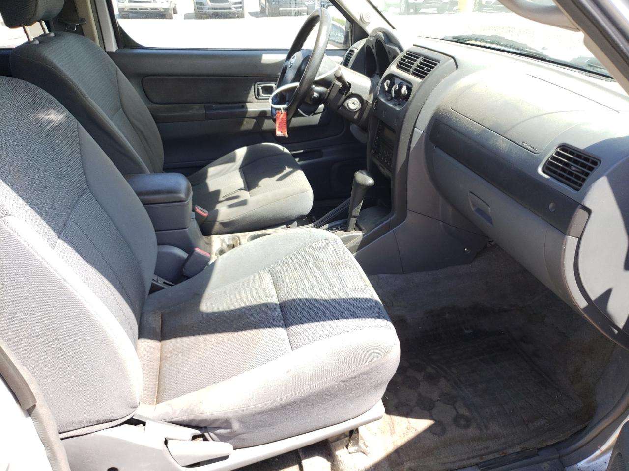 Photo 5 from auction – 2002 NISSAN FRONTIER C with VIN 1N6ED27T42C330440