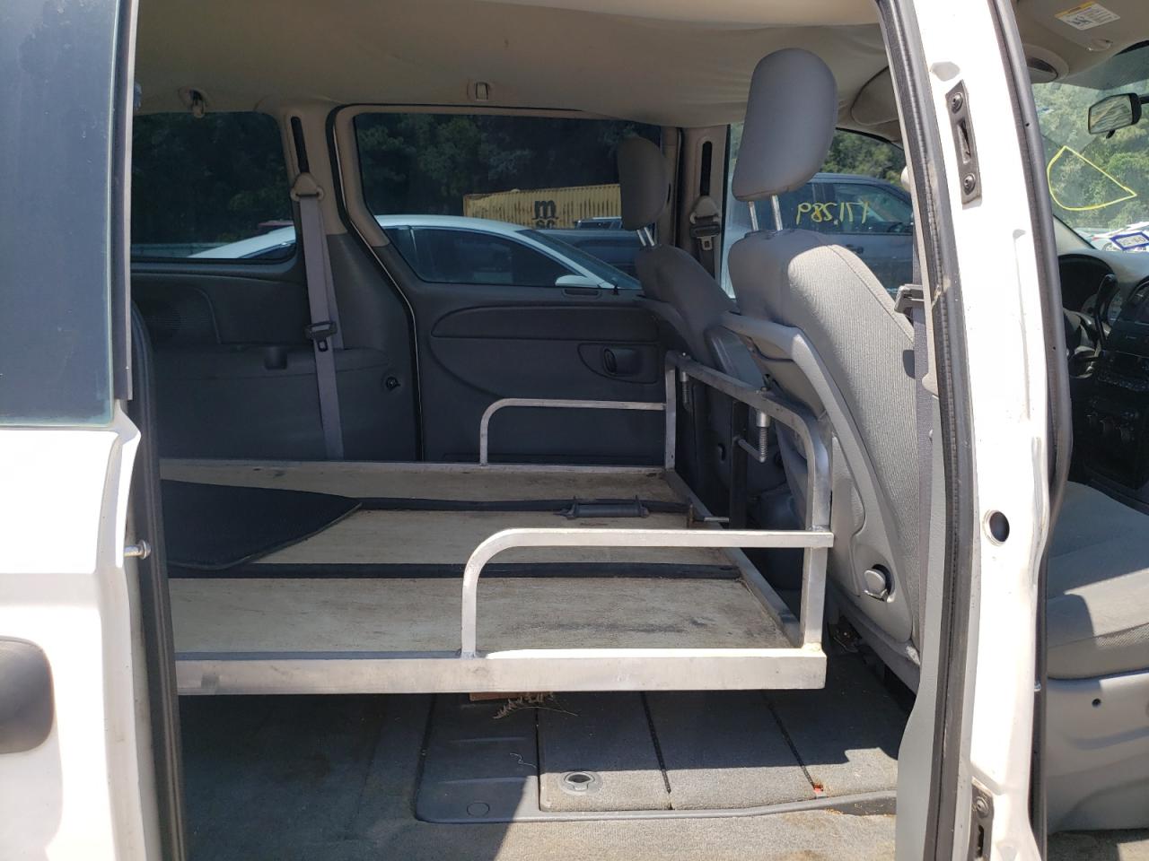 Photo 6 from auction – 2007 DODGE GRAND CARA with VIN 1D4GP24R67B242954