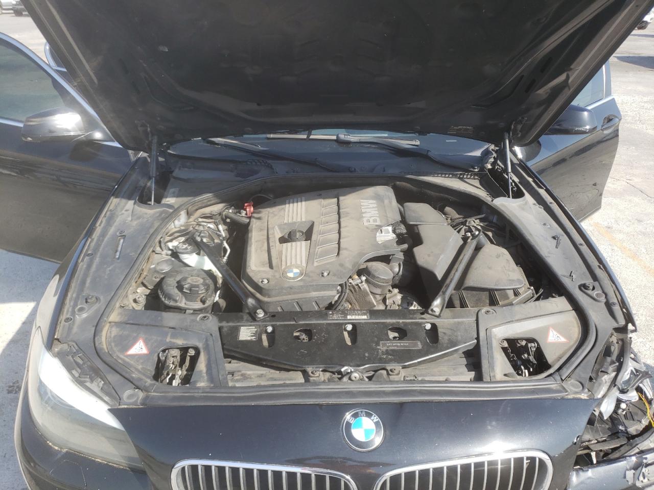 Photo 7 from auction – 2011 BMW 528 I with VIN WBAFR1C56BC742057
