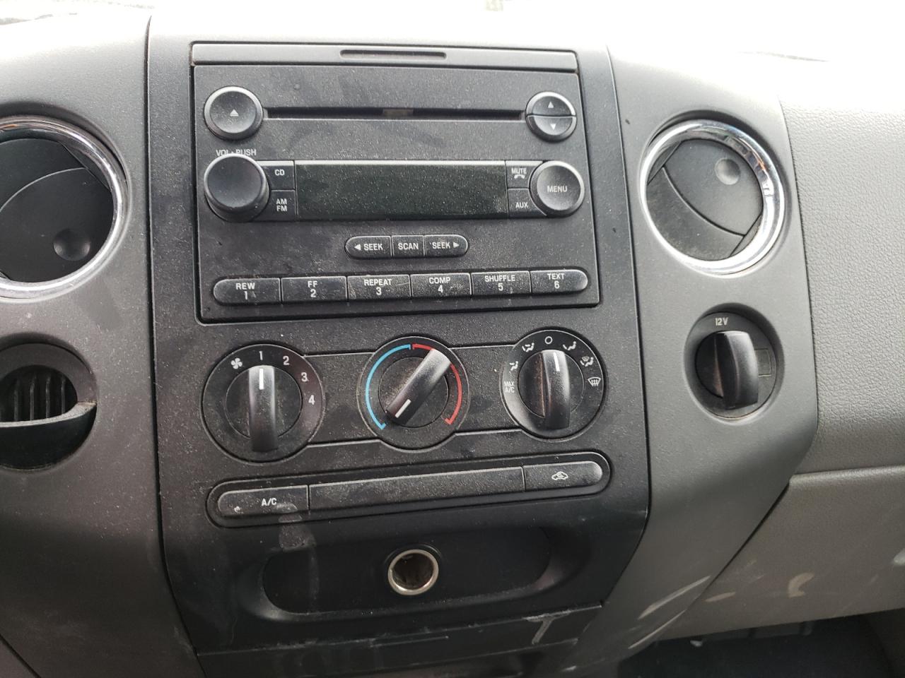 Photo 9 from auction – 2004 FORD F-150 with VIN 1FTRX12514KD66576