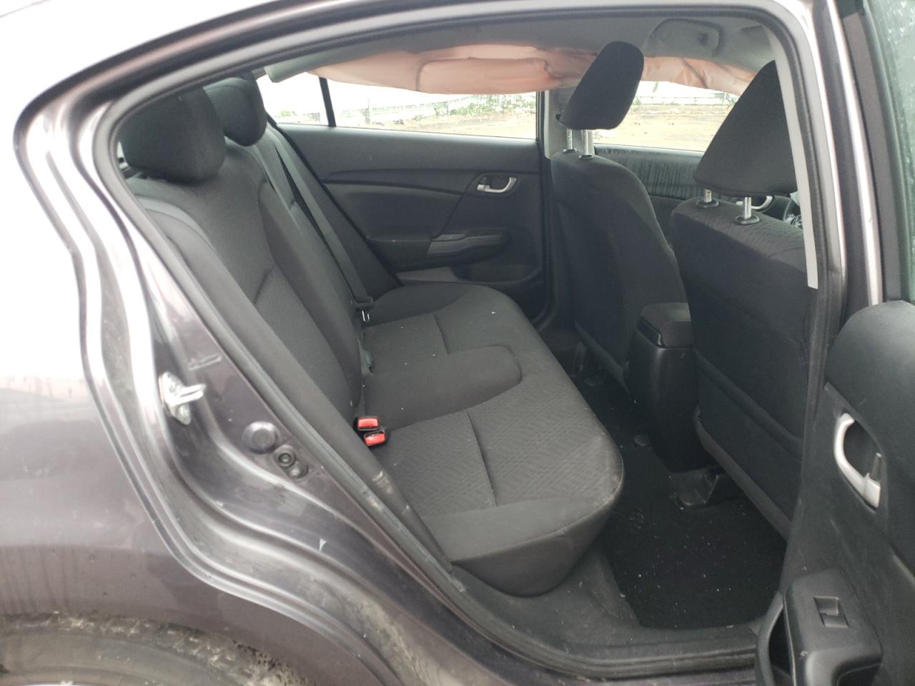 Photo 16 from auction – 2015 HONDA CIVIC LX with VIN 19XFB2F50FE087157
