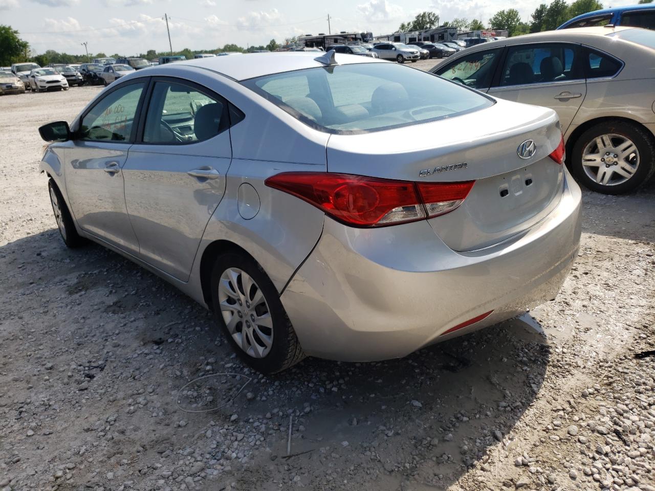 Photo 3 from auction – 2012 HYUNDAI ELANTRA with VIN 5NPDH4AE1CH067791