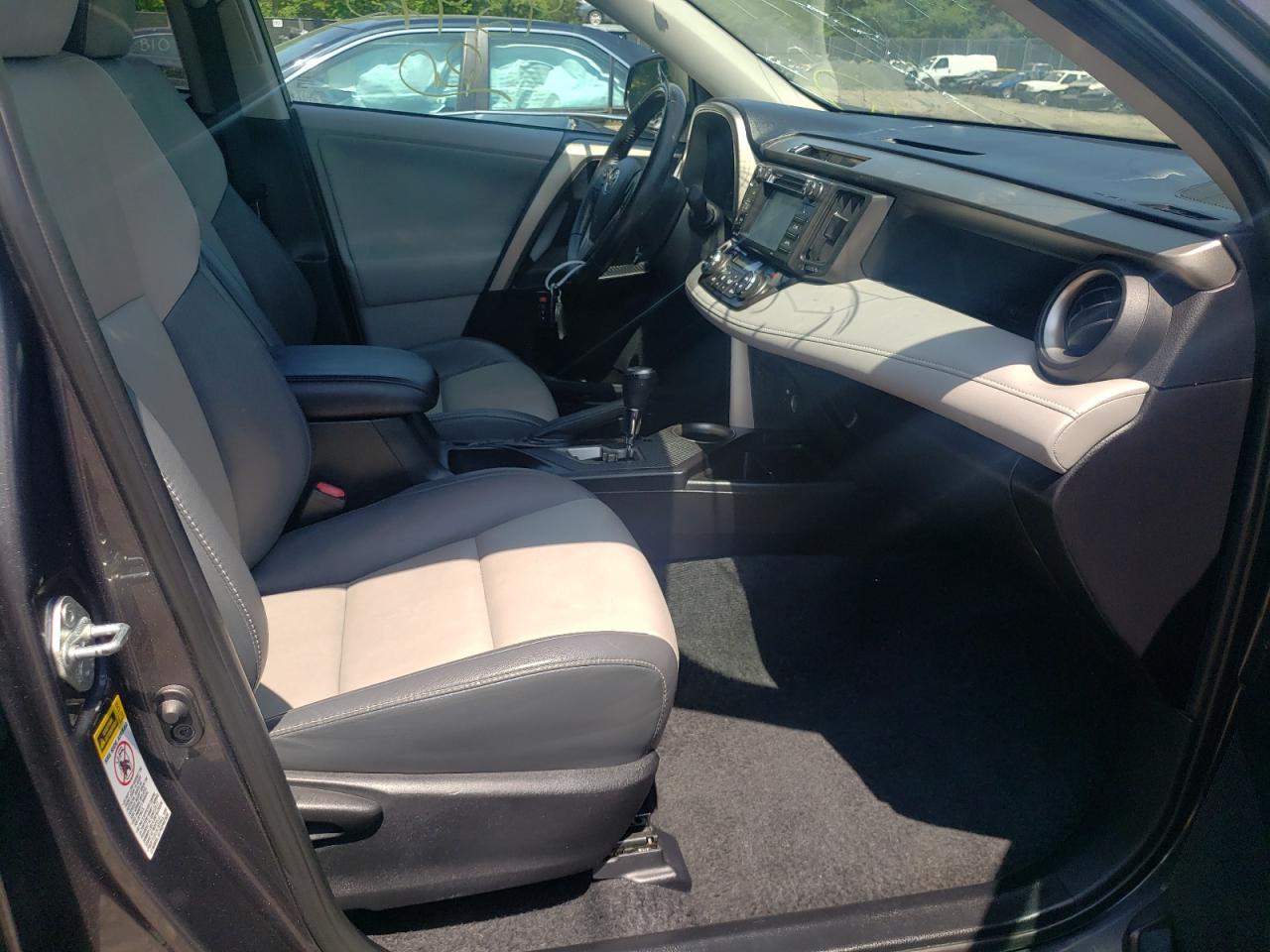 Photo 5 from auction – 2013 TOYOTA RAV4 LIMIT with VIN 2T3YFREV9DW039102