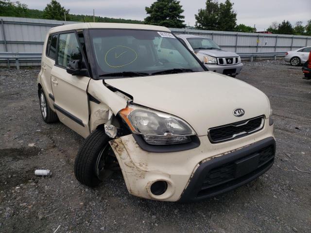 KIA SOUL + 2013 with VIN KNDJT2A64D7532312 - Photo from auction