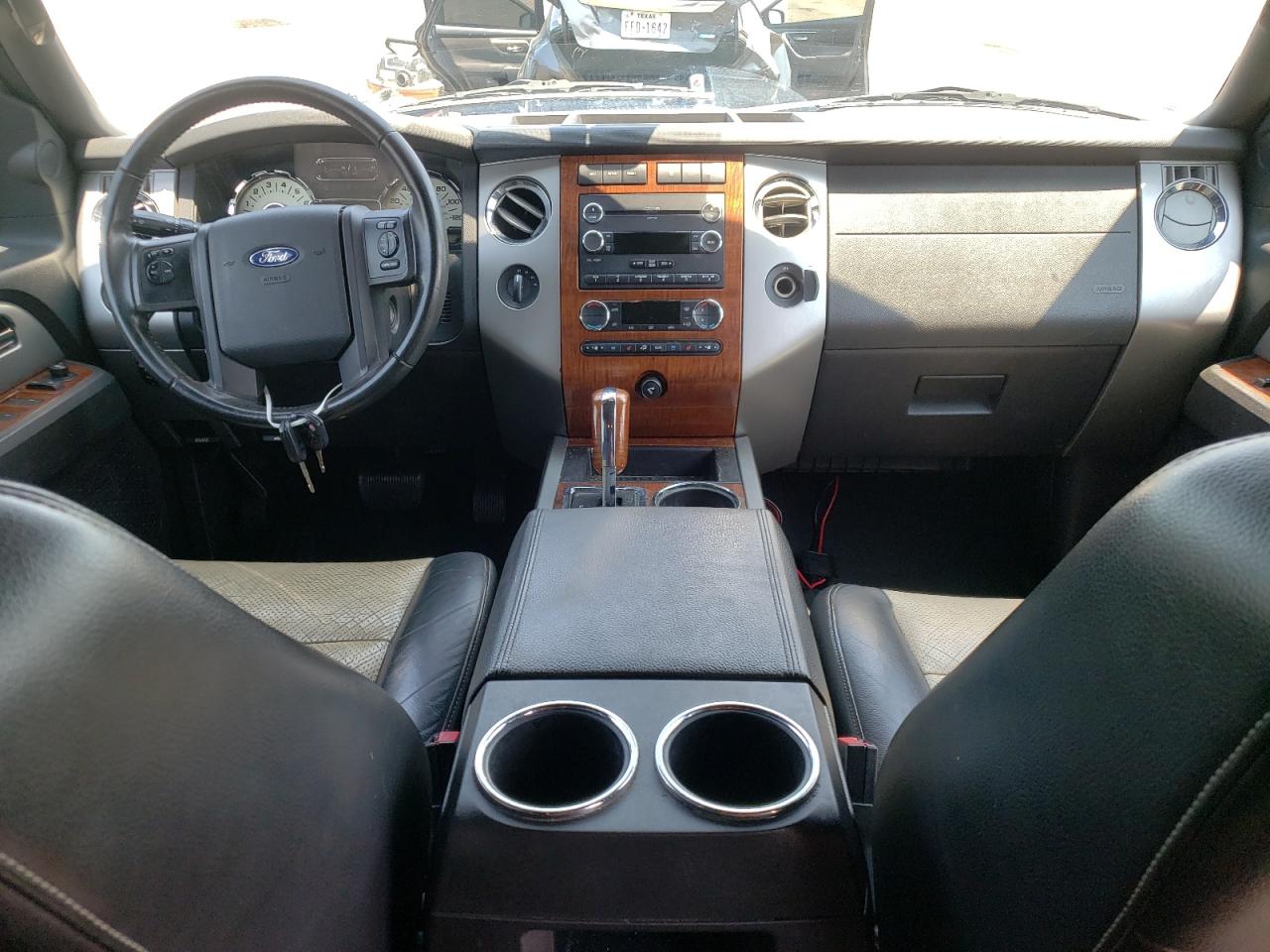 Photo 9 from auction – 2010 FORD EXPEDITION with VIN 1FMJU1J51AEB20625