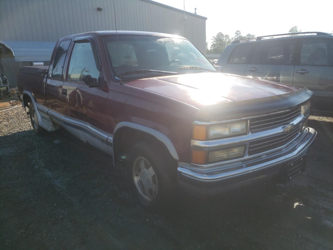 CHEVROLET GMT-400 C1 1996 with VIN 2GBEC19M9T1118375 - Photo from auction