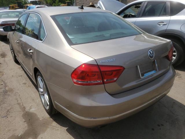 Photo 3 from auction – 2015 VOLKSWAGEN PASSAT SEL with VIN 1VWCT7A38FC050011