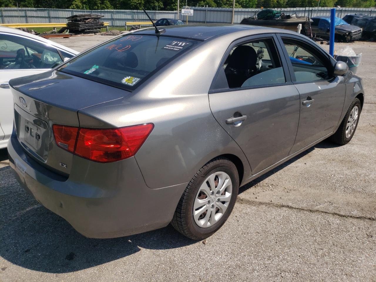 Photo 4 from auction – 2012 KIA FORTE EX with VIN KNAFU4A28C5515015