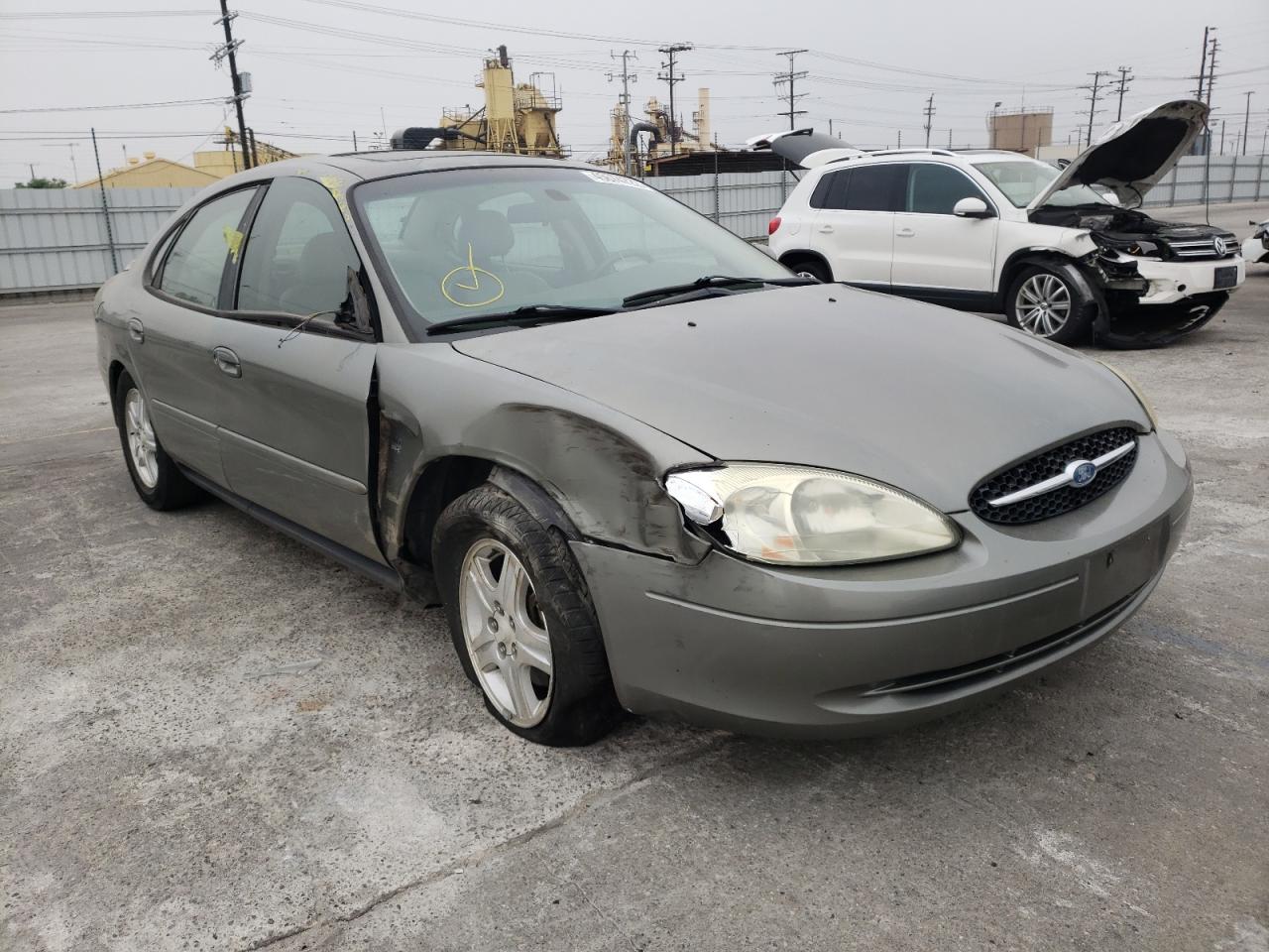 FORD TAURUS SEL 2002 with VIN 1FAFP56S02A143111 - Photo from auction