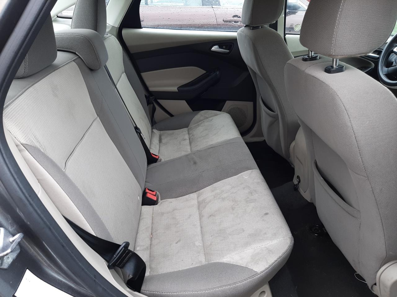 Photo 6 from auction – 2014 FORD FOCUS SE with VIN 1FADP3F27EL278378