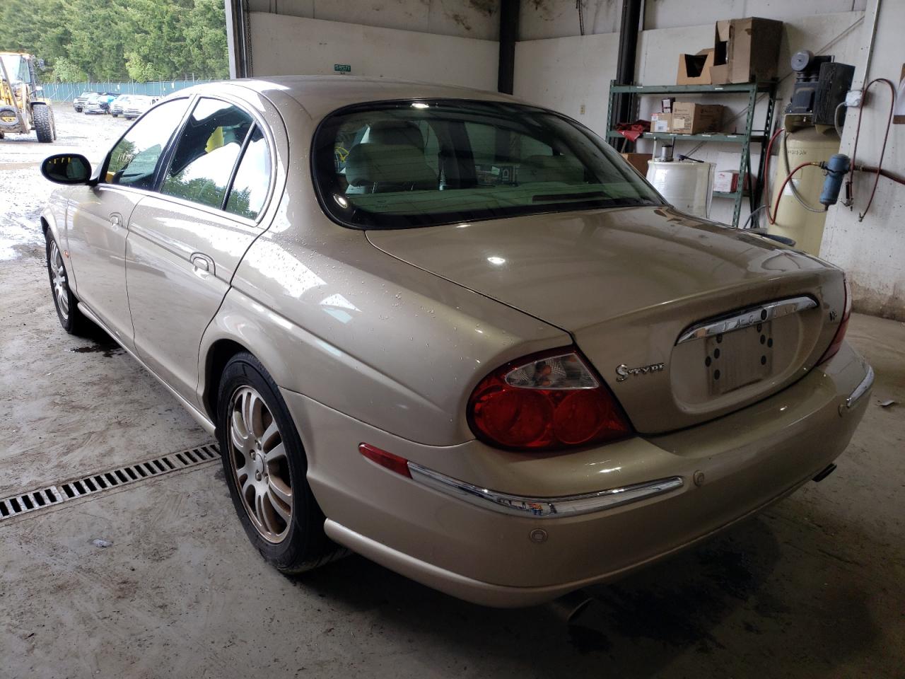Photo 3 from auction – 2003 JAGUAR S-TYPE with VIN SAJEA01U63HM89533