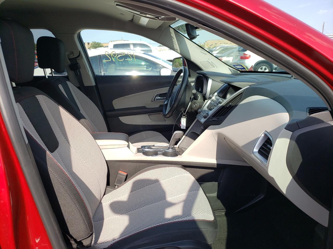 Photo 5 from auction – 2015 CHEVROLET EQUINOX LT with VIN 1GNALBEK2FZ112506
