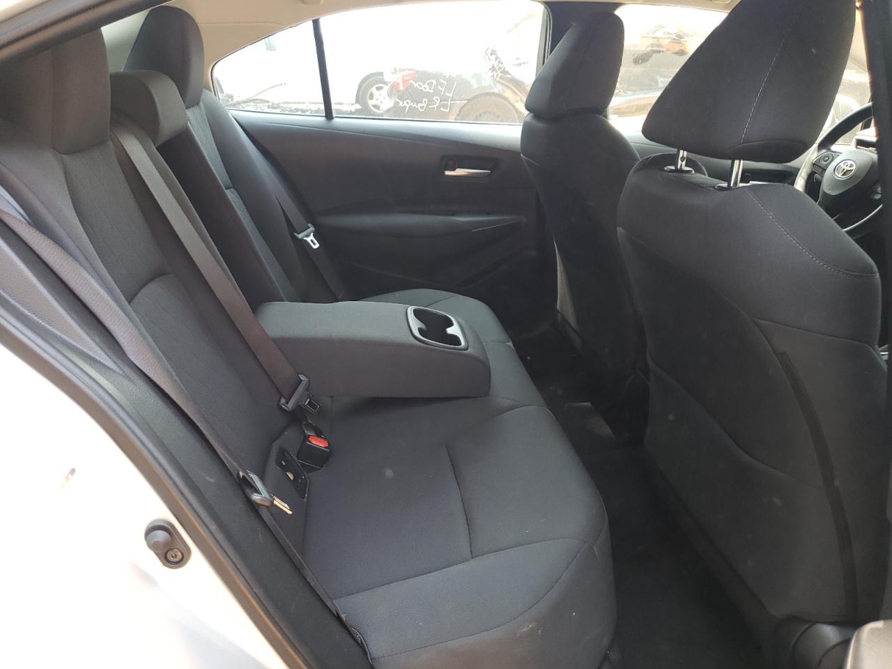 Photo 6 from auction – 2020 TOYOTA COROLLA LE with VIN 5YFEPRAEXLP120169