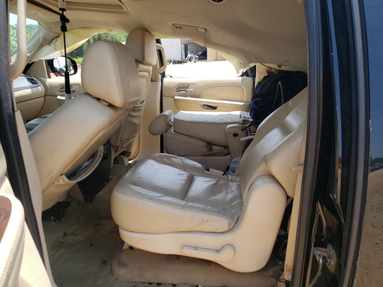 Photo 6 from auction – 2008 CADILLAC ESCALADE E with VIN 1GYFK66868R117832