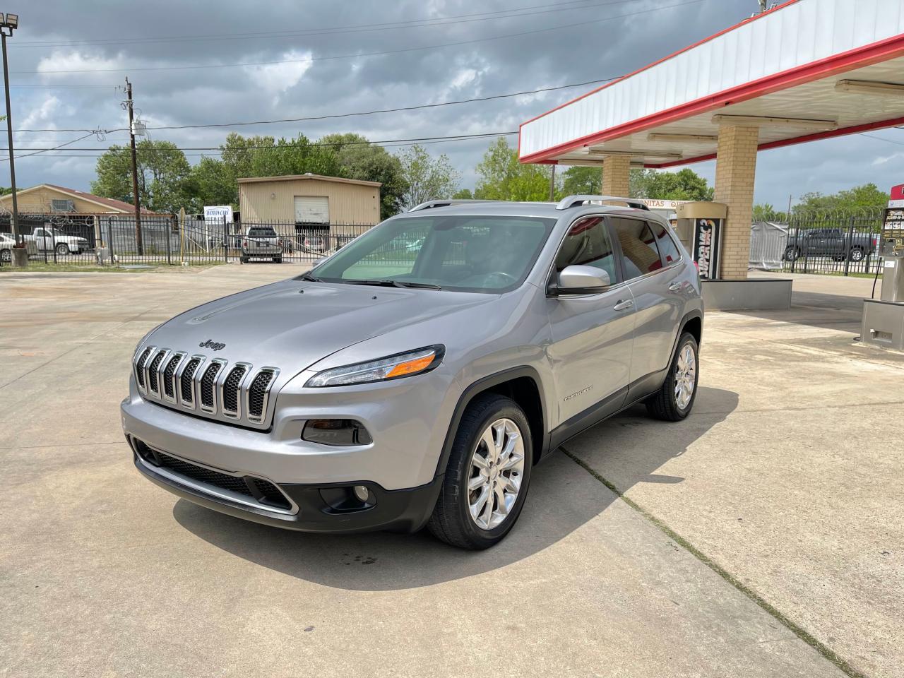 Photo 2 from auction – 2017 JEEP CHEROKEE L with VIN 1C4PJLDB6HW517563