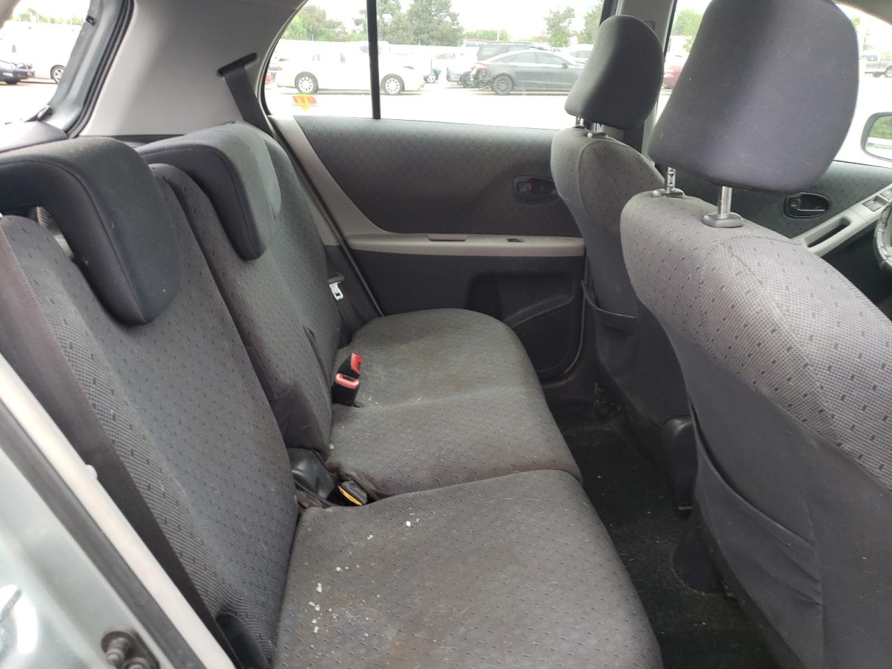 Photo 6 from auction – 2011 TOYOTA YARIS with VIN JTDKT4K37B5333509