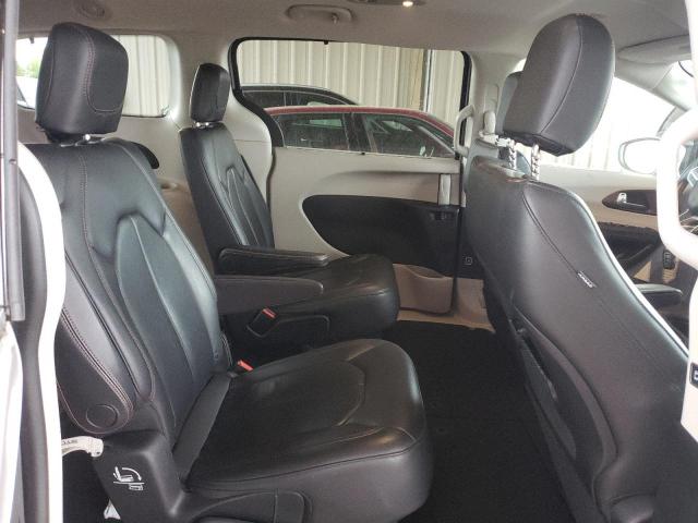 Photo 6 from auction – 2017 CHRYSLER PACIFICA T with VIN 2C4RC1BG3HR620888
