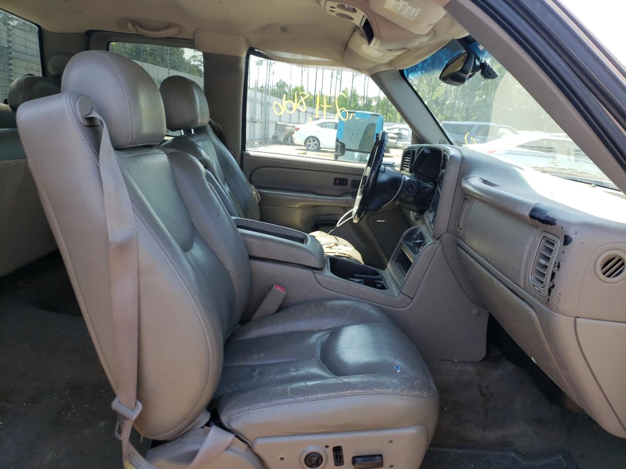 Photo 5 from auction – 2005 CHEVROLET SILVERADO with VIN 2GCEC19T351140118